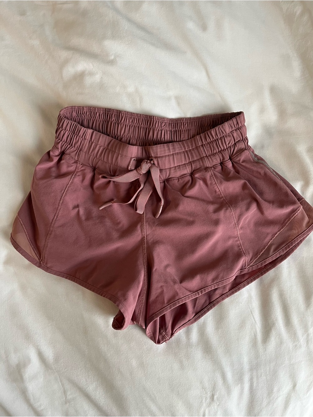Lululemon shorts 2.5” inseam size 6